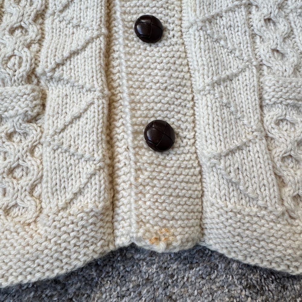 Vintage Cozy Irish Wool Cream Cable Knit Cardigan - Picture 7 of 15